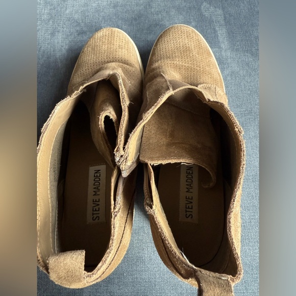 Steve Madden Womens Brown Suede Hidden Wedge Side Zip Sneakers SZ 9 Pull On - Picture 9 of 9